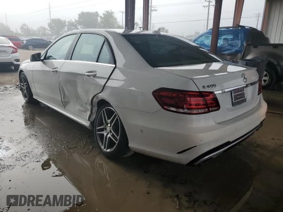✅ 2015 Mercedes-Benz E 400 • VIN: WDDHF6FB9FB145246 • Лот: 46570243. Опубликован ранее на Copart с пробегом 75 756 миль. Бесплатный доступ к архиву аукционных продаж из США и подробный отчёт об истории автомобиля на DreamBid. Изображение 2.