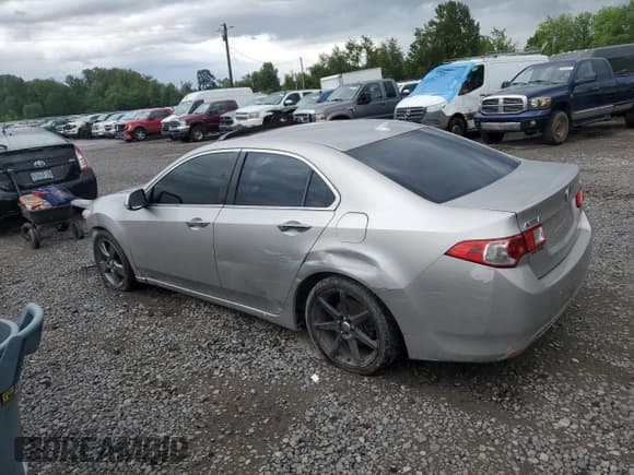 ✅ 2010 Acura TSX • VIN: JH4CU2F63AC001196 • Lot: 61754365. Listed on Copart with 147,284 mi. Free auction sales archive from the USA and detailed vehicle history report at DreamBid. Image 2.