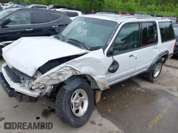 ✅ 2001 Ford Explorer XLT • VIN: 1FMZU73E11ZA03915 • Лот: 42104076. Опубликован ранее на IAAI с пробегом 117 034 миль. Бесплатный доступ к архиву аукционных продаж из США и подробный отчёт об истории автомобиля на DreamBid. Изображение 6.