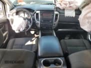 ✅ 2017 Nissan Titan SV • VIN: 1N6AA1E62HN516733 • Лот: 56370655. Опубликован ранее на Copart с пробегом 210 313 миль. Бесплатный доступ к архиву аукционных продаж из США и подробный отчёт об истории автомобиля на DreamBid. Изображение 8.