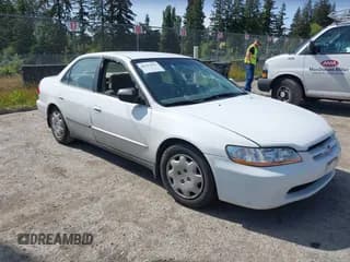 ✅ 1998 Honda Accord LX • VIN: 1HGCG5548WA111143 • Lot: 42327931. Listed on IAAI with 145,843 mi. Free auction sales archive from the USA and detailed vehicle history report at DreamBid. Image 1.