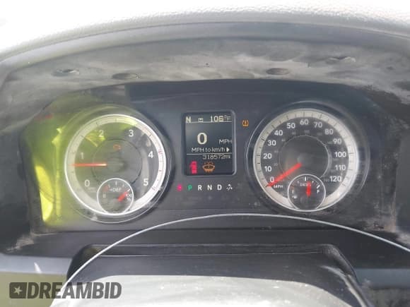 ✅ 2017 Ram 2500 Tradesman • VIN: 3C6UR5HL0HG616122 • Lot: 42433213. Listed on IAAI with 318,572 mi. Free auction sales archive from the USA and detailed vehicle history report at DreamBid. Image 7.