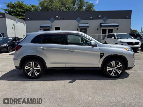 ✅ 2020 Mitsubishi Outlander ES • VIN: JA4AR3AU1LU031262 • Lot: 69045095. Wystawiony na Copart z przebiegiem 19 325 mil. Bezpłatny archiwum sprzedaży aukcyjnych z USA i szczegółowy raport historii pojazdu na DreamBid. Zdjęcie 13.