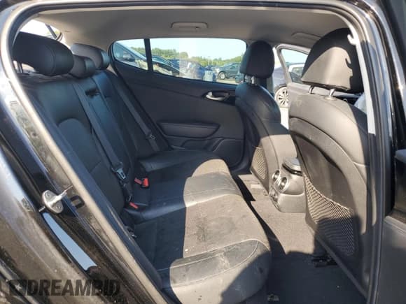 ✅ 2018 Kia Stinger • VIN: KNAE15LA5J6015433 • Лот: 80215555. Опубликован ранее на Copart с пробегом 70 575 миль. Бесплатный доступ к архиву аукционных продаж из США и подробный отчёт об истории автомобиля на DreamBid. Изображение 10.