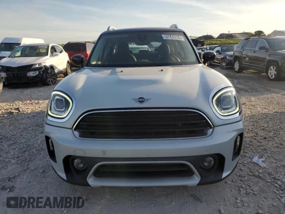 ✅ 2022 MINI Countryman Cooper • VIN: WMZ43BR00N3N70142 • Лот: 86846004. Опубликован ранее на Copart с пробегом 38 921 миль. Бесплатный доступ к архиву аукционных продаж из США и подробный отчёт об истории автомобиля на DreamBid. Изображение 5.