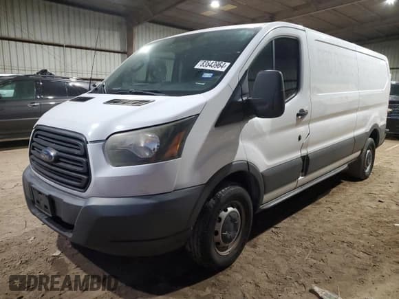 ✅ 2015 Ford Transit Cargo • VIN: 1FTYR2ZM3FKA21089 • Лот: 83643964. Опубликован ранее на Copart с пробегом 228 323 миль. Бесплатный доступ к архиву аукционных продаж из США и подробный отчёт об истории автомобиля на DreamBid. Изображение 1.