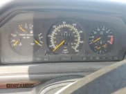 ✅ 1993 Mercedes-Benz 400 E • VIN: WDBEA34E2PB866452 • Lot: 53141995. Wystawiony na Copart z przebiegiem 105 692 mil. Bezpłatny archiwum sprzedaży aukcyjnych z USA i szczegółowy raport historii pojazdu na DreamBid. Zdjęcie 9.