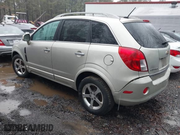 ✅ 2013 Chevrolet Captiva Sport LT • VIN: 3GNAL3EK6DS549263 • Lot: 41553136. Wystawiony na IAAI z przebiegiem 196 105 mil. Bezpłatny archiwum sprzedaży aukcyjnych z USA i szczegółowy raport historii pojazdu na DreamBid. Zdjęcie 3.