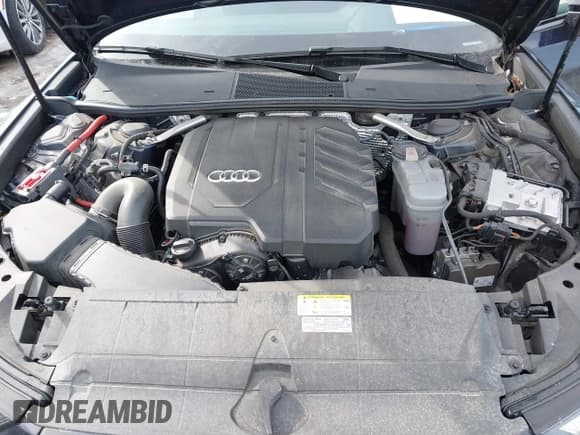 ✅ 2021 Audi A6 Premium Plus • VIN: WAUE3AF26MN047566 • Lot: 41646389. Wystawiony na IAAI z przebiegiem 30 039 mil. Bezpłatny archiwum sprzedaży aukcyjnych z USA i szczegółowy raport historii pojazdu na DreamBid. Zdjęcie 10.