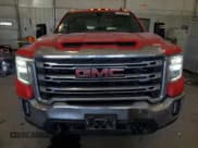 ✅ 2023 GMC Sierra 3500 • VIN: 1GT39TEY2PF113281 • Lot: 67730234. Wystawiony na Copart z przebiegiem 51 140 mil. Bezpłatny archiwum sprzedaży aukcyjnych z USA i szczegółowy raport historii pojazdu na DreamBid. Zdjęcie 5.