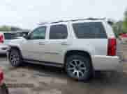 2011 Chevrolet Tahoe LTZ с VIN 1GNSKCE00BR237767, выставлен на аукционе IAAI как лот 42020189 с пробегом 256 822 миль миль и . История ставок и продаж доступна на DreamBid. Изображение 14.