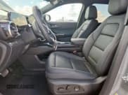 ✅ 2025 Chevrolet Equinox FWD LT • VIN: 3GNAXHEG8SL240155 • Лот: 81731385. Опубликован ранее на Copart с пробегом 6 284 миль. Бесплатный доступ к архиву аукционных продаж из США и подробный отчёт об истории автомобиля на DreamBid. Изображение 7.