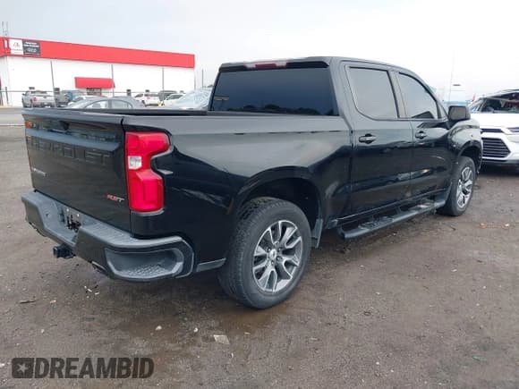 ✅ 2019 Chevrolet Silverado 1500 RST • VIN: 3GCUYEEDXKG177656 • Lot: 42870941. Wystawiony na IAAI z przebiegiem 72 422 mil. Bezpłatny archiwum sprzedaży aukcyjnych z USA i szczegółowy raport historii pojazdu na DreamBid. Zdjęcie 4.