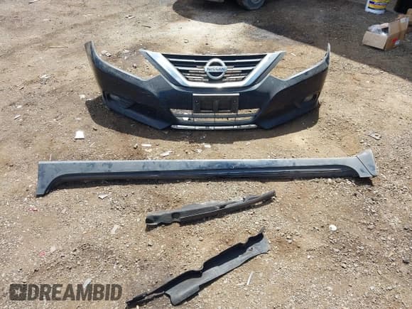 ✅ 2017 Nissan Altima SV • VIN: 1N4AL3AP0HC487127 • Lot: 43250151. Listed on IAAI with 143,525 mi. Free auction sales archive from the USA and detailed vehicle history report at DreamBid. Image 12.