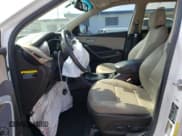 ✅ 2016 Hyundai Santa Fe • VIN: 5XYZW4LA0GG315662 • Lot: 44672543. Wystawiony na Copart z przebiegiem 98 651 mil. Bezpłatny archiwum sprzedaży aukcyjnych z USA i szczegółowy raport historii pojazdu na DreamBid. Zdjęcie 7.