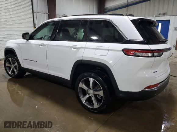2024 Jeep Grand Cherokee with VIN 1C4RJYB69RC681274, listed as a Copart auction lot 71669875 with 7,223 mi miles and Salvage title. Bid and sale history available at DreamBid. Image 2.