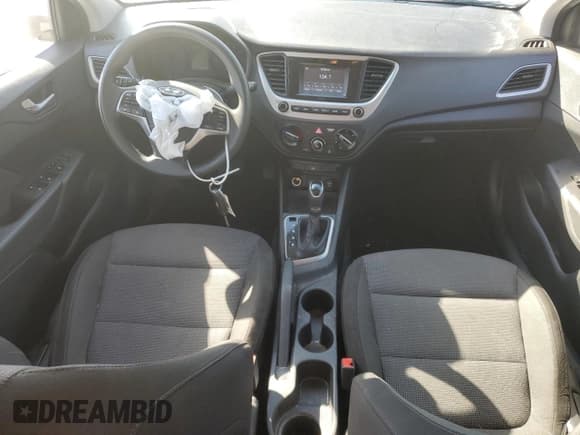 ✅ 2018 Hyundai Accent SE • VIN: 3KPC24A34JE007436 • Lot: 77090504. Listed on Copart with 173,319 mi. Free auction sales archive from the USA and detailed vehicle history report at DreamBid. Image 8.