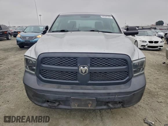 ✅ 2016 Ram 1500 Tradesman • VIN: 1C6RR7KM4GS320434 • Lot: 94348105. Wystawiony na Copart z przebiegiem 188 847 mil. Bezpłatny archiwum sprzedaży aukcyjnych z USA i szczegółowy raport historii pojazdu na DreamBid. Zdjęcie 5.