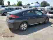 2020 Hyundai Ioniq SE с VIN KMHC75LC6LU242098, выставлен на аукционе Copart как лот 70589334 с пробегом 80 009 миль миль и Списание • Salvage title. История ставок и продаж доступна на DreamBid. Изображение 3.