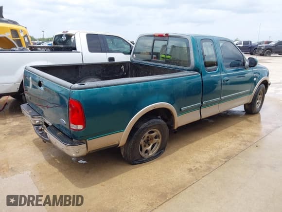 ✅ 1997 Ford F-150 • VIN: 1FTDX1761VKD08304 • Lot: 42643750. Listed on IAAI with 126,247 mi. Free auction sales archive from the USA and detailed vehicle history report at DreamBid. Image 4.