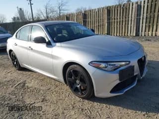 ✅ 2017 Alfa Romeo Giulia • VIN: ZARFAEDN1H7536541 • Lot: 41733907. Listed on IAAI with 69,885 mi. Free auction sales archive from the USA and detailed vehicle history report at DreamBid. Image 1.