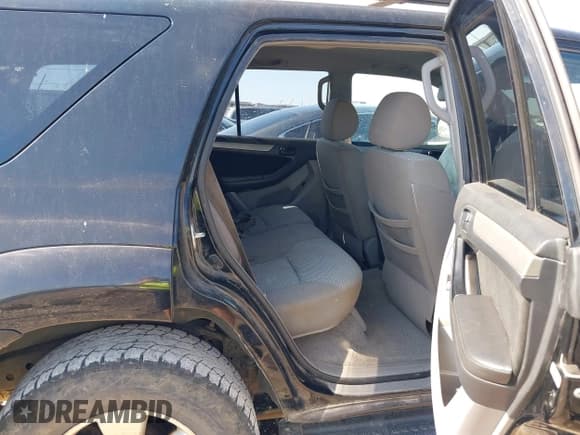 ✅ 2006 Toyota 4Runner SR5 • VIN: JTEBU14R160099167 • Лот: 43144707. Опубликован ранее на IAAI с пробегом 202 886 миль. Бесплатный доступ к архиву аукционных продаж из США и подробный отчёт об истории автомобиля на DreamBid. Изображение 8.