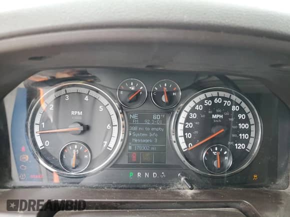 2009 Dodge 1500 Sport z VIN 1D3HB13T99J510015, wystawiony jako Copart lot #57271235 z przebiegiem 178 302 mil mil oraz Szkoda całkowita • Salvage title. Historia ofert i sprzedaży dostępna na DreamBid. Obrazek 9.