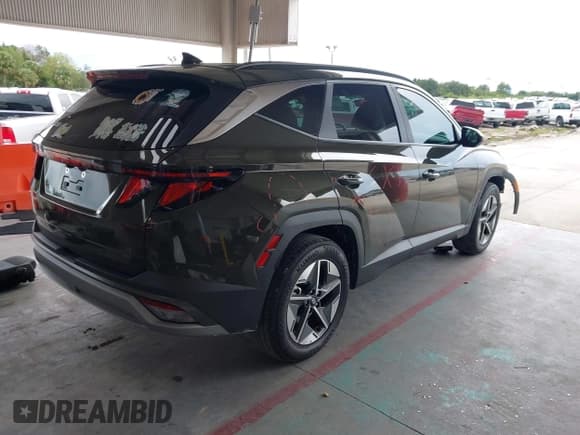 ✅ 2025 Hyundai Tucson SEL • VIN: 5NMJB3DE6SH458604 • Лот: 43070325. Опубликован ранее на IAAI с пробегом 10 000 миль. Бесплатный доступ к архиву аукционных продаж из США и подробный отчёт об истории автомобиля на DreamBid. Изображение 4.