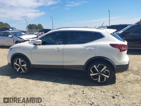 ✅ 2020 Nissan Rogue SV • VIN: JN1BJ1CV9LW541961 • Лот: 43357256. Опубликован ранее на IAAI с пробегом 67 423 миль. Бесплатный доступ к архиву аукционных продаж из США и подробный отчёт об истории автомобиля на DreamBid. Изображение 14.