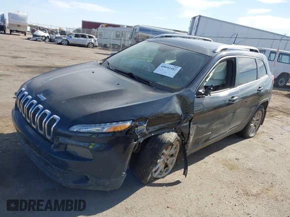 ✅ 2016 Jeep Cherokee Latitude • VIN: 1C4PJMCS7GW144460 • Lot: 40692482. Wystawiony na IAAI z przebiegiem 100 450 mil. Bezpłatny archiwum sprzedaży aukcyjnych z USA i szczegółowy raport historii pojazdu na DreamBid. Zdjęcie 2.