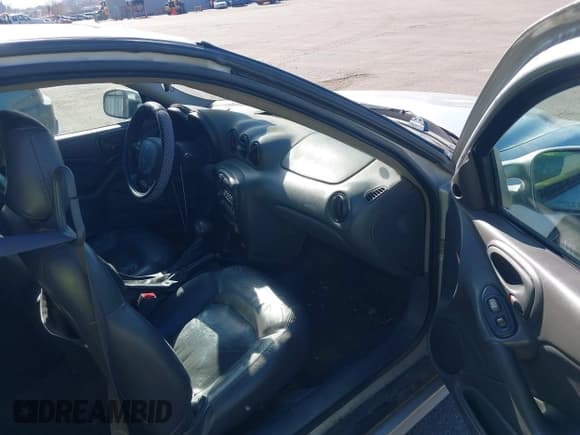 ✅ 2001 Pontiac Grand Am GT1 • VIN: 1G2NV12E81M600480 • Lot: 41493128. Wystawiony na IAAI z przebiegiem 183 809 mil. Bezpłatny archiwum sprzedaży aukcyjnych z USA i szczegółowy raport historii pojazdu na DreamBid. Zdjęcie 5.