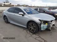 ✅ 2019 Toyota Camry SE • VIN: 4T1B11HK1KU191680 • Лот: 43688096. Опубликован ранее на IAAI с пробегом 82 143 миль. Бесплатный доступ к архиву аукционных продаж из США и подробный отчёт об истории автомобиля на DreamBid. Изображение 1.