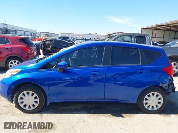 ✅ 2015 Nissan Note SL • VIN: 3N1CE2CP3FL397088 • Lot: 43587597. Wystawiony na IAAI z przebiegiem 81 581 mil. Bezpłatny archiwum sprzedaży aukcyjnych z USA i szczegółowy raport historii pojazdu na DreamBid. Zdjęcie 14.