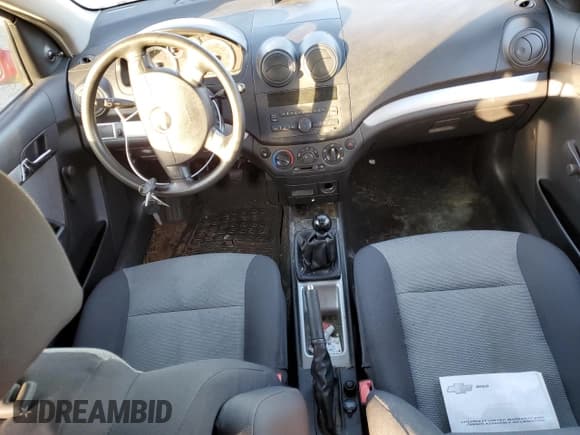 ✅ 2010 Chevrolet Aveo 1LT • VIN: KL1TD6DE2AB134354 • Lot: 43134985. Wystawiony na Copart z przebiegiem Nie podano. Bezpłatny archiwum sprzedaży aukcyjnych z USA i szczegółowy raport historii pojazdu na DreamBid. Zdjęcie 8.