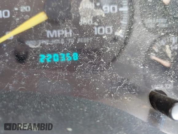 ✅ 1999 Chevrolet Blazer Trailblazer • VIN: 1GNDT13W4X2162282 • Lot: 41863705. Wystawiony na IAAI z przebiegiem 220 358 mil. Bezpłatny archiwum sprzedaży aukcyjnych z USA i szczegółowy raport historii pojazdu na DreamBid. Zdjęcie 7.