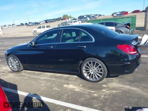 ✅ 2017 Mercedes-Benz C 300 • VIN: 55SWF4JB5HU181821 • Lot: 43512876. Listed on IAAI with 105,272 mi. Free auction sales archive from the USA and detailed vehicle history report at DreamBid. Image 15.