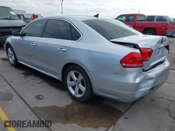 ✅ 2013 Volkswagen Passat SE • VIN: 1VWBP7A39DC034221 • Lot: 43707852. Listed on IAAI with 159,151 mi. Free auction sales archive from the USA and detailed vehicle history report at DreamBid. Image 3.