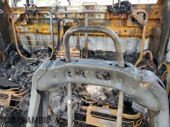 2021 Chevrolet Colorado 4WD ZR2 z VIN 1GCGTEEN5M1105480, wystawiony jako Copart lot #71435185 z przebiegiem Nie podano mil oraz Nie do naprawy • Non repairable. Historia ofert i sprzedaży dostępna na DreamBid. Obrazek 10.