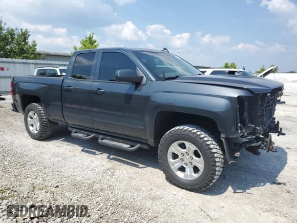 ✅ 2018 Chevrolet Silverado 1500 LT • VIN: 1GCVKREC0JZ239987 • Lot: 59471834. Wystawiony na Copart z przebiegiem 81 927 mil. Bezpłatny archiwum sprzedaży aukcyjnych z USA i szczegółowy raport historii pojazdu na DreamBid. Zdjęcie 4.