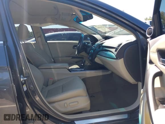 ✅ 2015 Acura RDX • VIN: 5J8TB3H38FL014289 • Lot: 43164066. Wystawiony na IAAI z przebiegiem 97 419 mil. Bezpłatny archiwum sprzedaży aukcyjnych z USA i szczegółowy raport historii pojazdu na DreamBid. Zdjęcie 5.