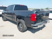 ✅ 2019 Chevrolet Silverado 1500 LT • VIN: 2GCRCPEC2K1114499 • Lot: 43338926. Wystawiony na IAAI z przebiegiem 126 728 mil. Bezpłatny archiwum sprzedaży aukcyjnych z USA i szczegółowy raport historii pojazdu na DreamBid. Zdjęcie 3.