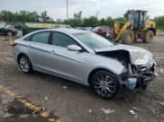 ✅ 2013 Hyundai Sonata SE • VIN: 5NPEC4AC9DH717938 • Lot: 67650615. Wystawiony na Copart z przebiegiem 224 738 mil. Bezpłatny archiwum sprzedaży aukcyjnych z USA i szczegółowy raport historii pojazdu na DreamBid. Zdjęcie 4.