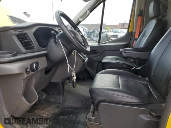 ✅ 2020 Ford Transit Cargo • VIN: 1FTYE1C89LKB55957 • Лот: 58958685. Опубликован ранее на Copart с пробегом 126 035 миль. Бесплатный доступ к архиву аукционных продаж из США и подробный отчёт об истории автомобиля на DreamBid. Изображение 7.