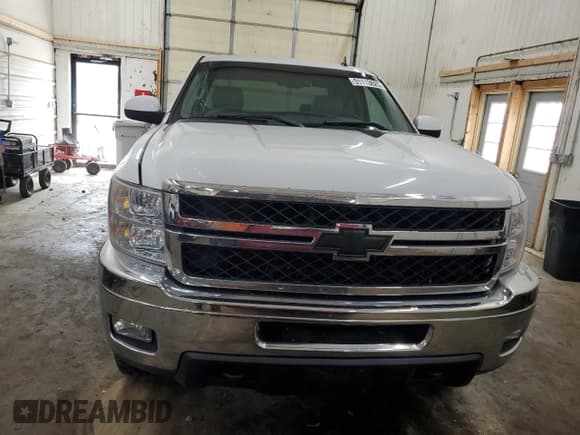 ✅ 2011 Chevrolet Silverado 2500HD LTZ • VIN: 1GC2KYCG4BZ389881 • Lot: 51113625. Listed on Copart with 181,452 mi. Free auction sales archive from the USA and detailed vehicle history report at DreamBid. Image 5.