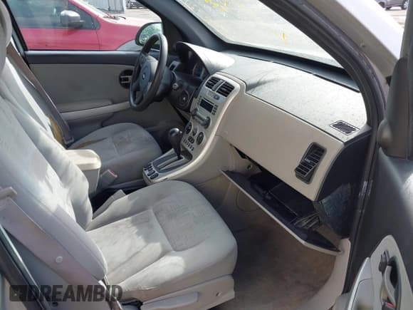 ✅ 2005 Chevrolet Equinox LS • VIN: 2CNDL23F756022253 • Lot: 41627638. Wystawiony na IAAI z przebiegiem 209 973 mil. Bezpłatny archiwum sprzedaży aukcyjnych z USA i szczegółowy raport historii pojazdu na DreamBid. Zdjęcie 5.