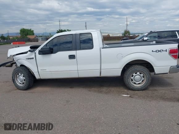 ✅ 2012 Ford F-150 XL • VIN: 1FTFX1ET2CFD02213 • Лот: 39533030. Опубликован ранее на IAAI с пробегом 184 309 миль. Бесплатный доступ к архиву аукционных продаж из США и подробный отчёт об истории автомобиля на DreamBid. Изображение 13.