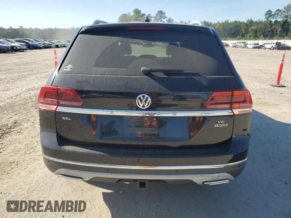 ✅ 2018 Volkswagen Atlas SEL Premium • VIN: 1V2NR2CA5JC502416 • Lot: 89901785. Listed on Copart with 170,649 mi. Free auction sales archive from the USA and detailed vehicle history report at DreamBid. Image 6.