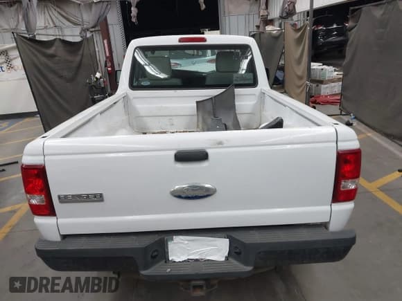 ✅ 2010 Ford Ranger XL • VIN: 1FTKR1AD9APA37708 • Лот: 42233312. Опубликован ранее на IAAI с пробегом 179 843 миль. Бесплатный доступ к архиву аукционных продаж из США и подробный отчёт об истории автомобиля на DreamBid. Изображение 16.