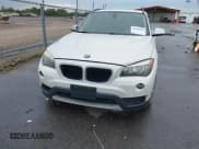 ✅ 2013 BMW X1 28i • VIN: WBAVM1C53DVW44816 • Лот: 42998838. Опубликован ранее на IAAI с пробегом 124 649 миль. Бесплатный доступ к архиву аукционных продаж из США и подробный отчёт об истории автомобиля на DreamBid. Изображение 6.