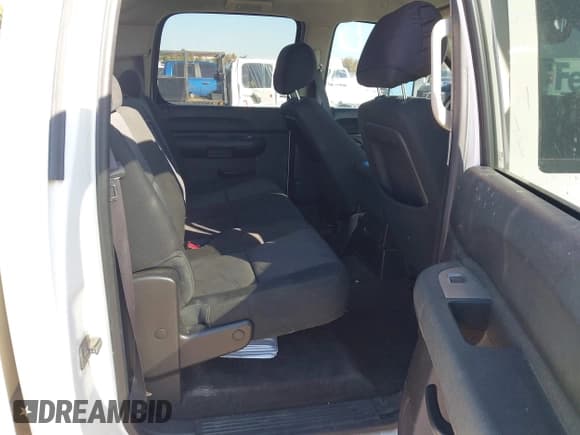 ✅ 2014 Chevrolet Silverado 2500HD LT • VIN: 1GC1KXC86EF183076 • Lot: 43624761. Listed on IAAI with 198,785 mi. Free auction sales archive from the USA and detailed vehicle history report at DreamBid. Image 8.